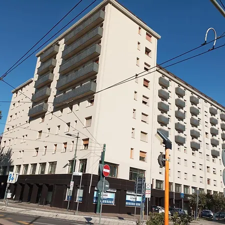 Apartment Quietnest Venice Station Flat 86sqm 100m To Bus Station 300m To Train Station *